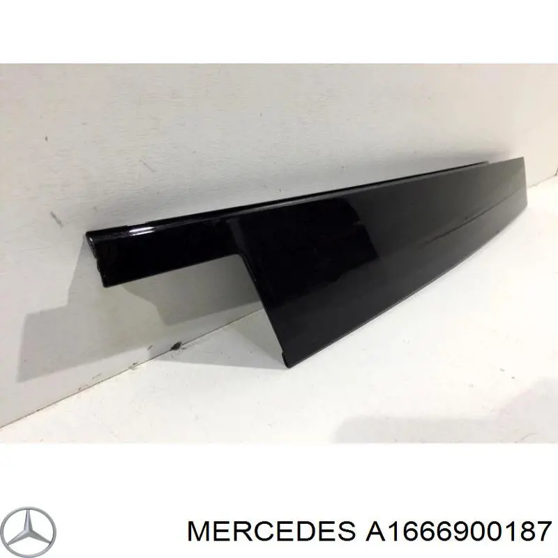 A1666900187 Mercedes Placa sobreposta vertical da porta dianteira esquerda