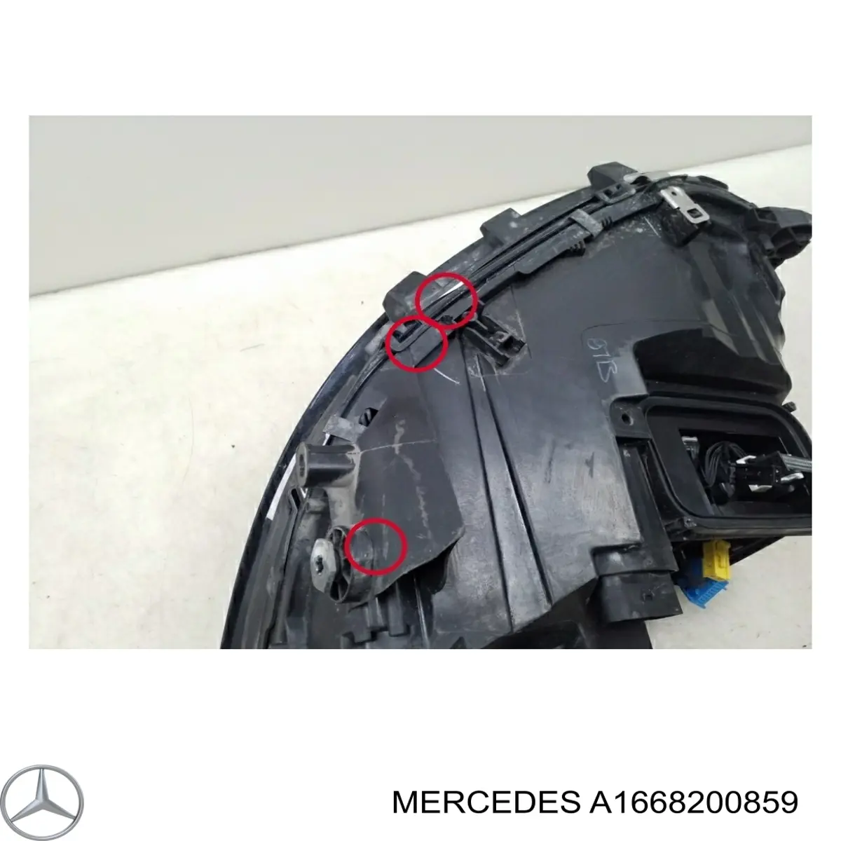 A1668200859 Mercedes Luz direita