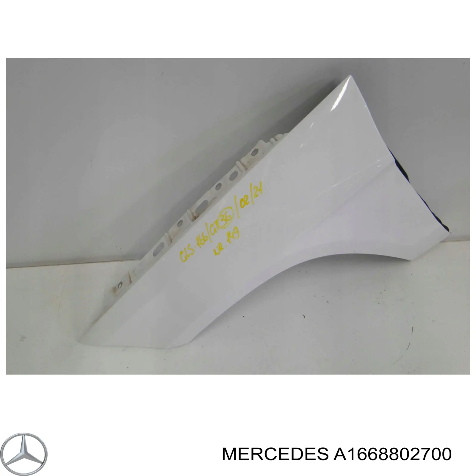 Compre A1668800500 Mercedes Pára-lama dianteiro esquerdo