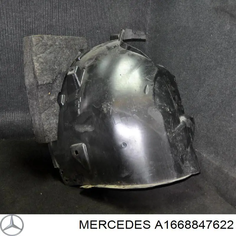 A1668847622 Mercedes Guarda-barras esquerdo traseiro do pára-lama dianteiro