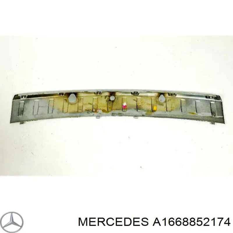 Compre A1668852174 Mercedes Placa sobreposta do pára-choque traseiro superior de proteção (degrau-grampo dobrável)