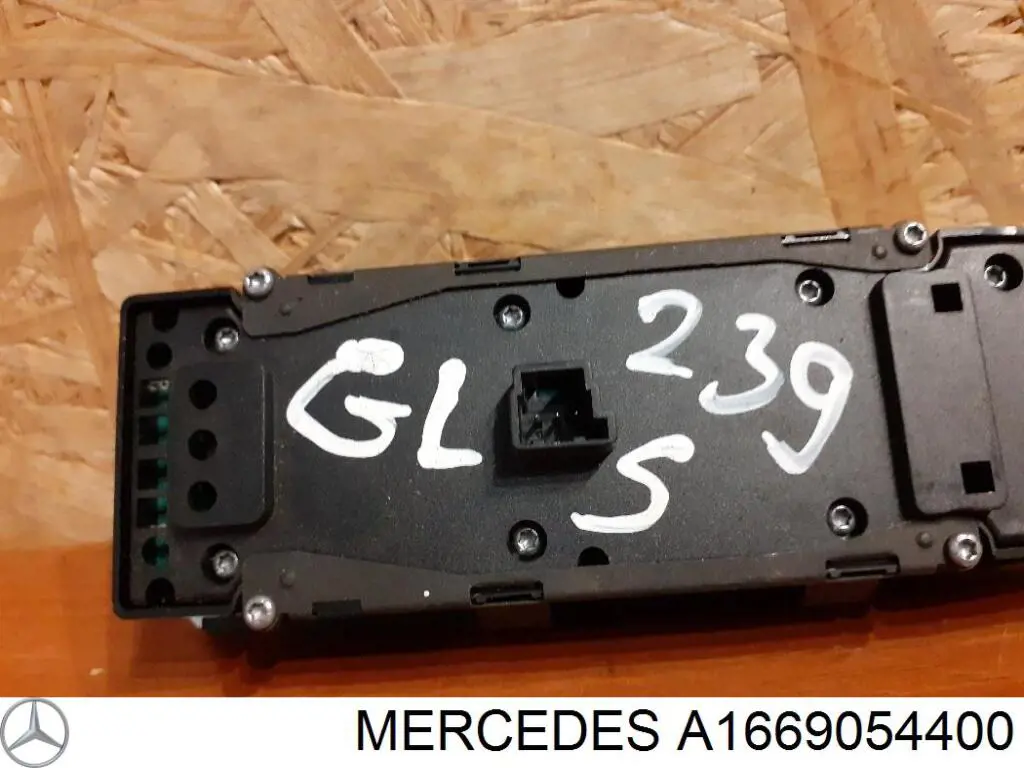 Unidade de botões dianteira esquerda de controlo de elevador de vidro Mercedes A1669054400 preço, a partir de 72,36 USD