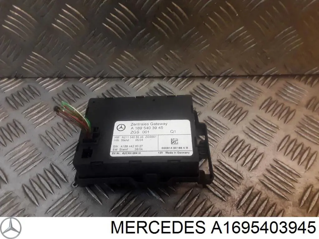 Mercedes A1695403945