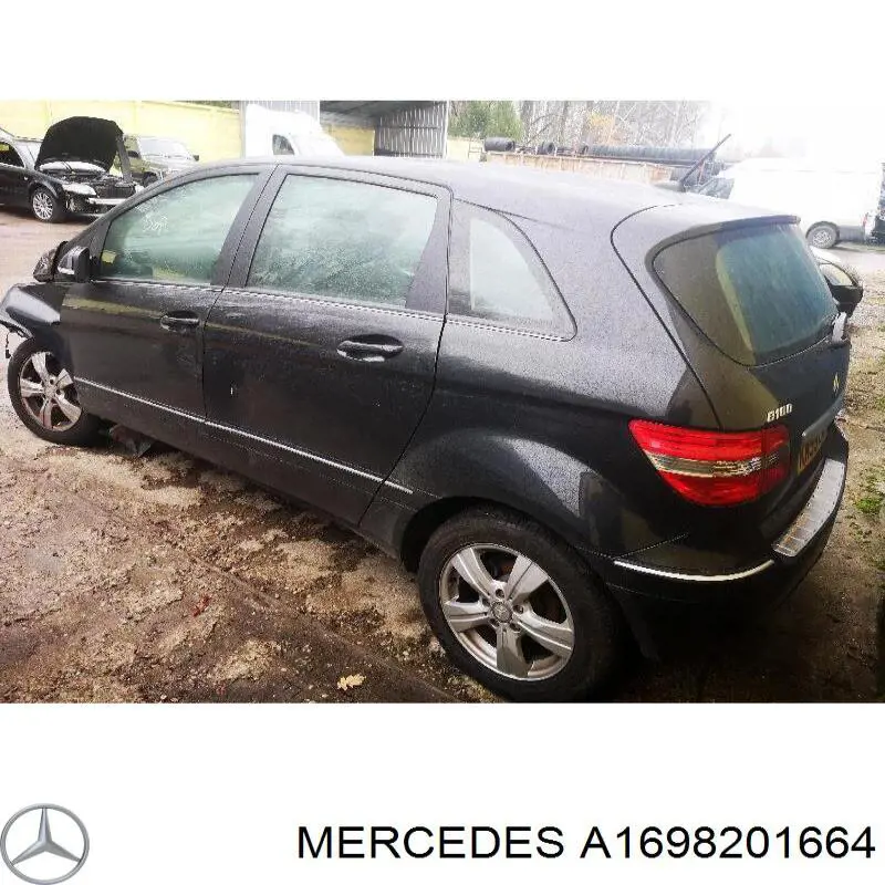 Compre A1698201664 Mercedes Lanterna traseira direita interna