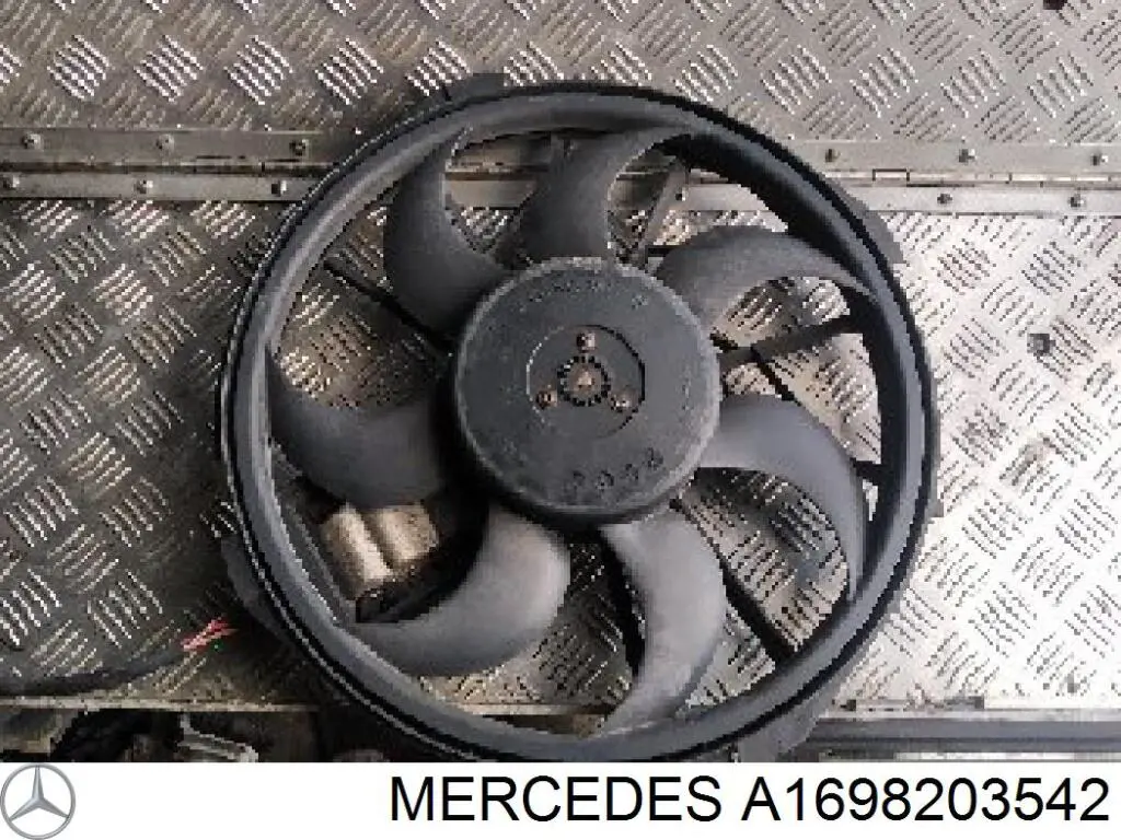 A1698203542 Mercedes Ventilador elétrico de esfriamento montado (motor + roda de aletas)
