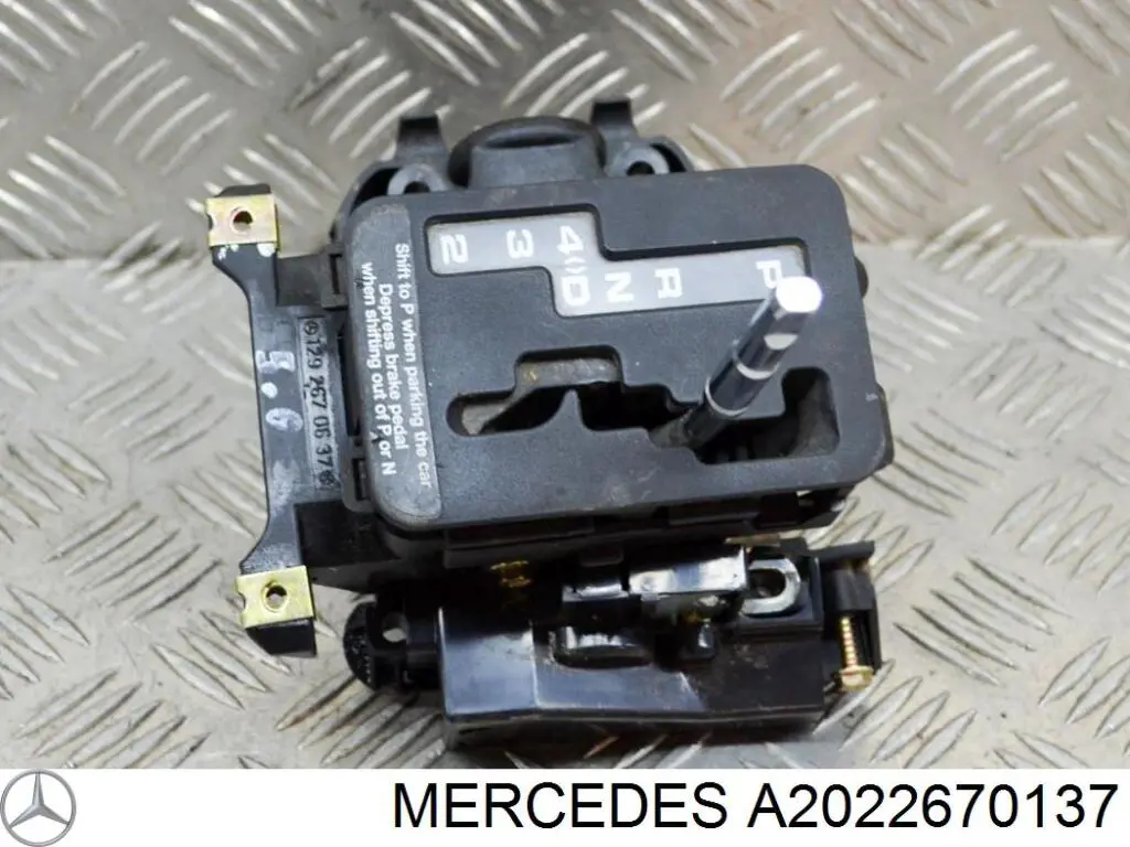A2022670137 Mercedes Mecanismo de mudança (ligação)