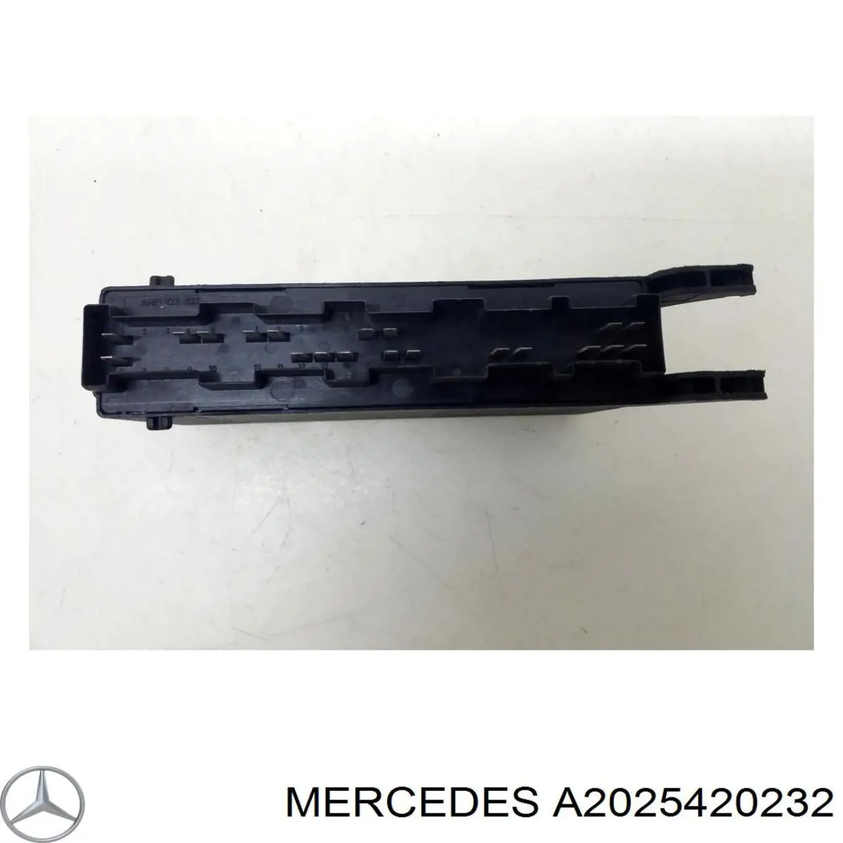 Compre 2025420532 Mercedes Unidade de controlo de iluminação