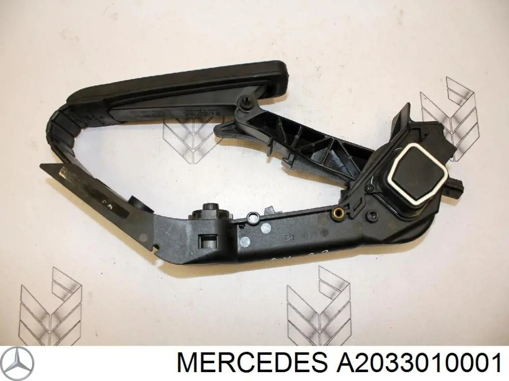  Mercedes A2033010001