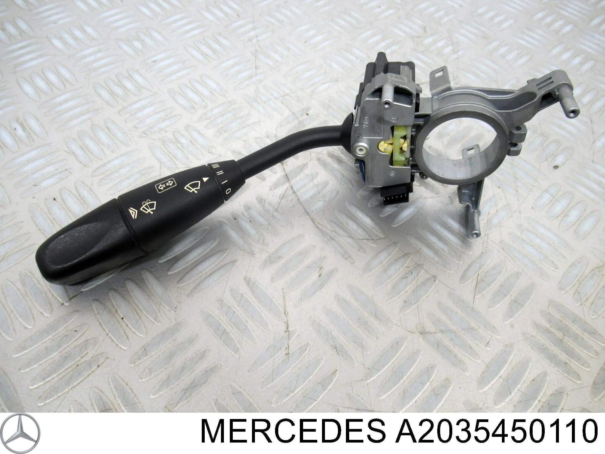 A2035450110 Mercedes Comutador esquerdo instalado na coluna da direção