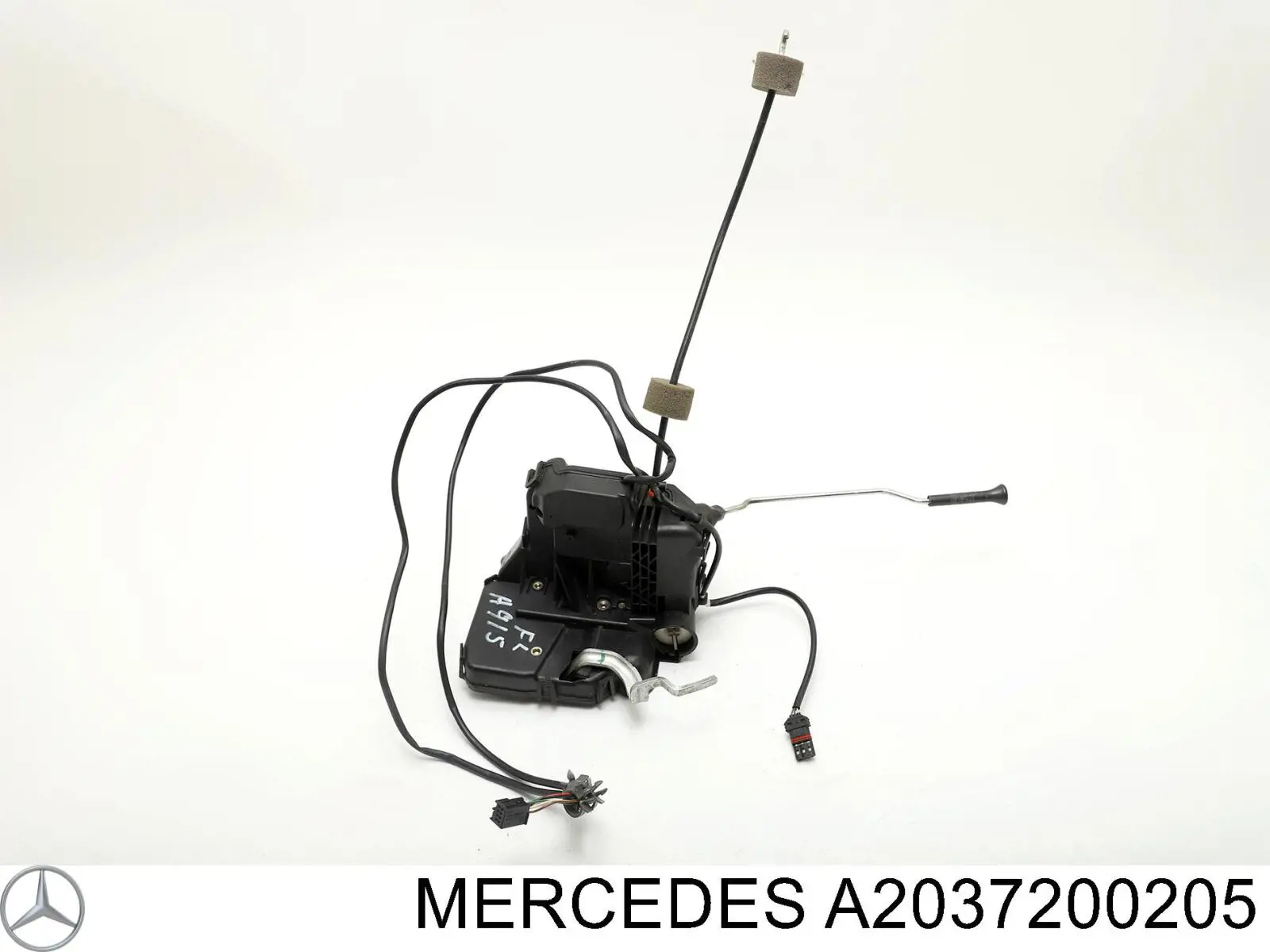 A2037200205 Mercedes Porta dianteira direita