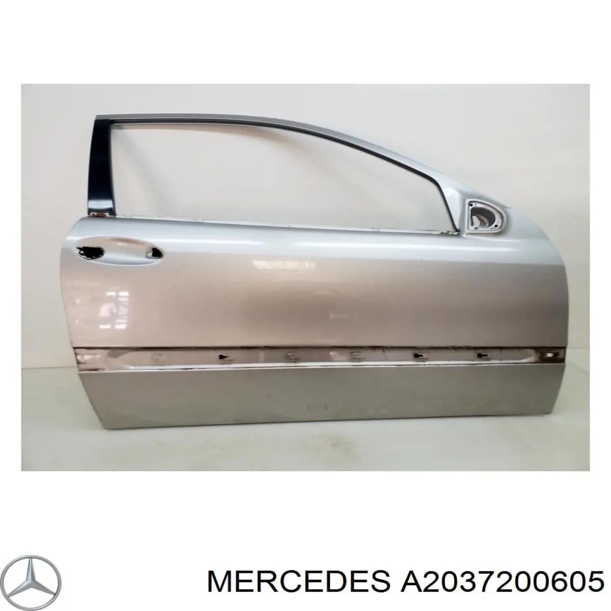 A2037201605 Mercedes Porta dianteira direita