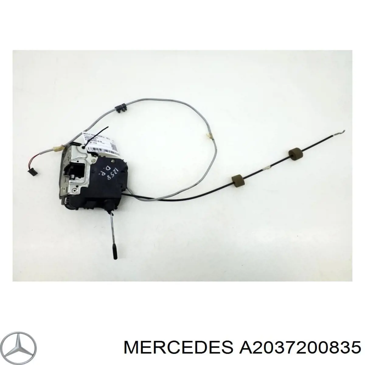 A2037200835 Mercedes Fecho da porta dianteira direita
