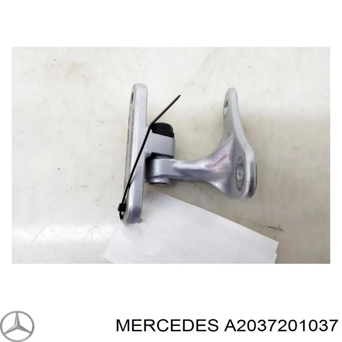 Gozno da porta dianteira direita Mercedes A2037201037 preço, a partir de 86,50 USD