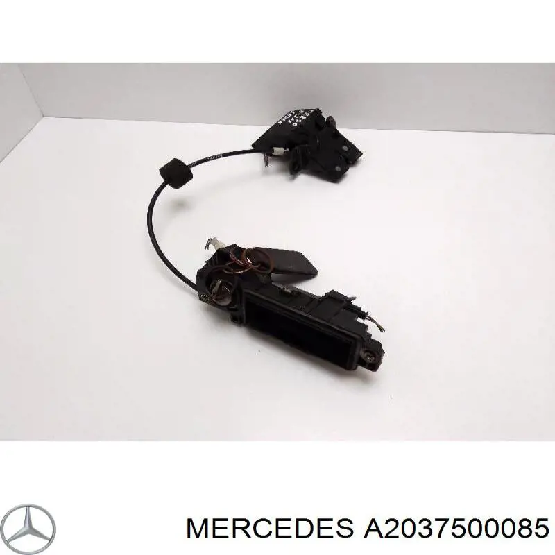 A2037500085 Mercedes Fecho de tampa de porta-malas (de 3ª/5ª porta traseira)