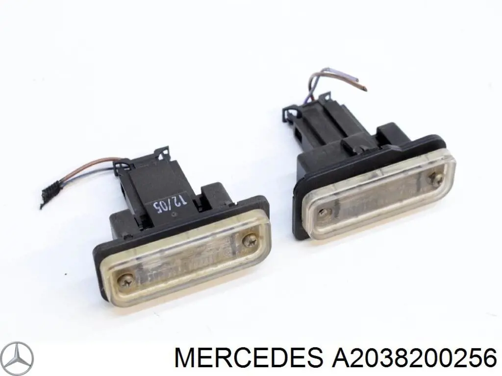 A2038200256 Mercedes Lanterna da luz de fundo de matrícula traseira