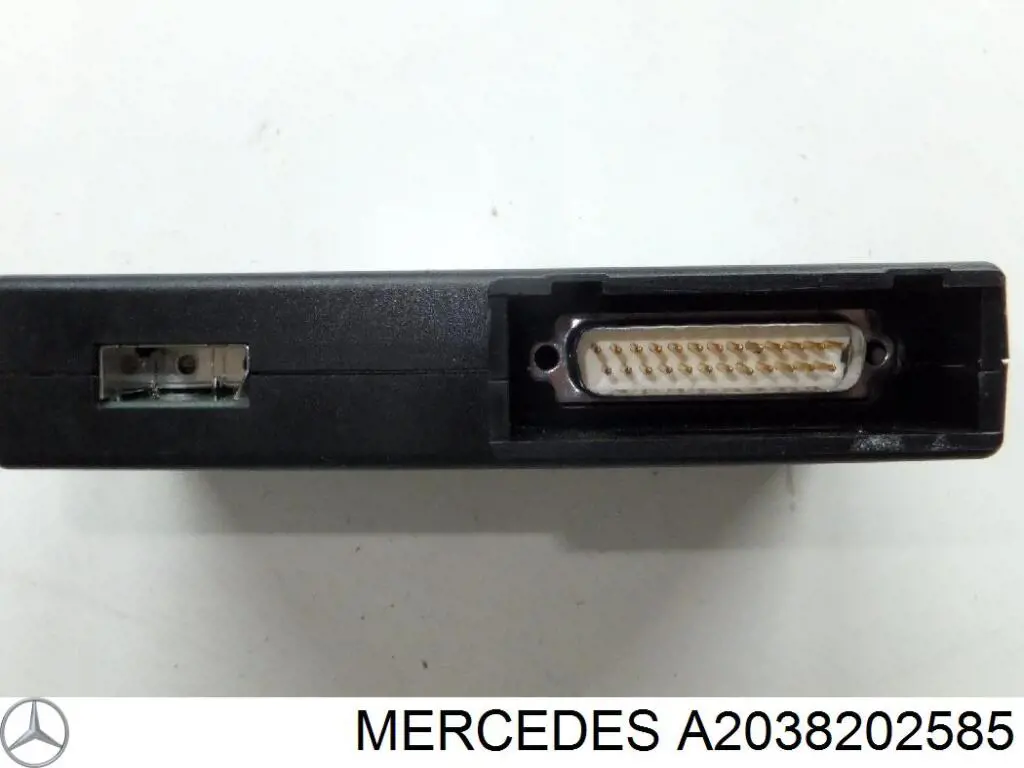 Unidade de controlo de telefone Mercedes A203820518564 preço, a partir de 37,46 USD