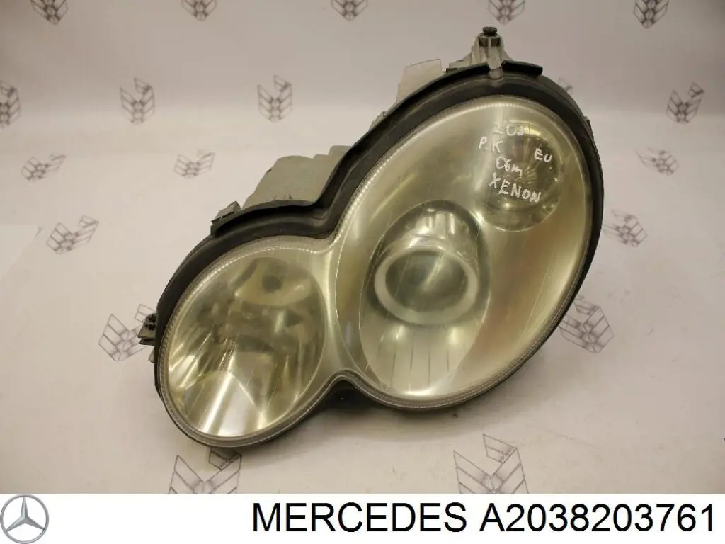 Luz esquerda Mercedes A2038203761 preço, a partir de 553,14 USD