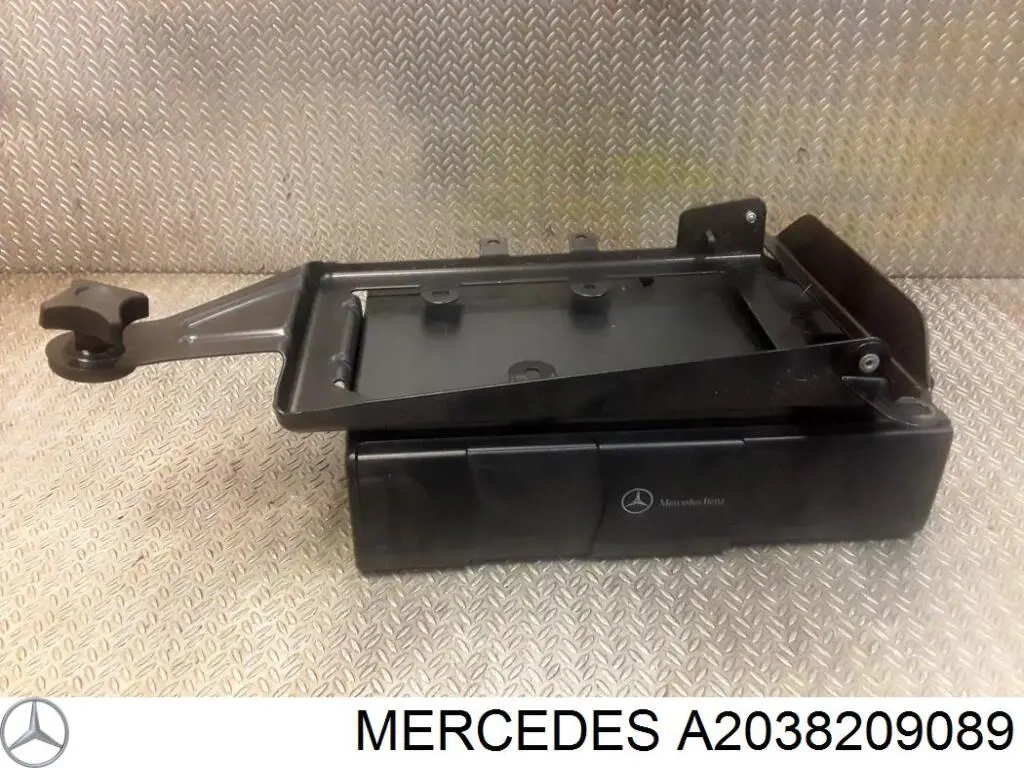 A2038209089 Mercedes Aparelhagem de som (rádio AM/FM)