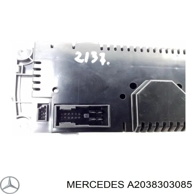 A2038303085 Mercedes Unidade de controlo dos modos de aquecimento/condicionamento
