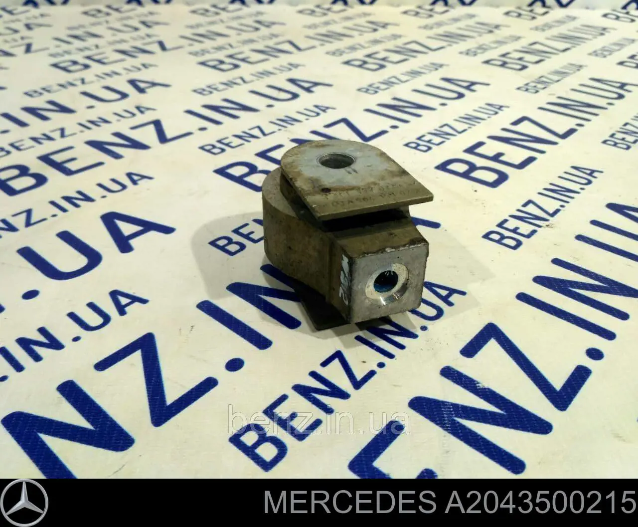 A2043500215 Mercedes Bloco silencioso (coxim) de dianteiro redutor do eixo traseiro