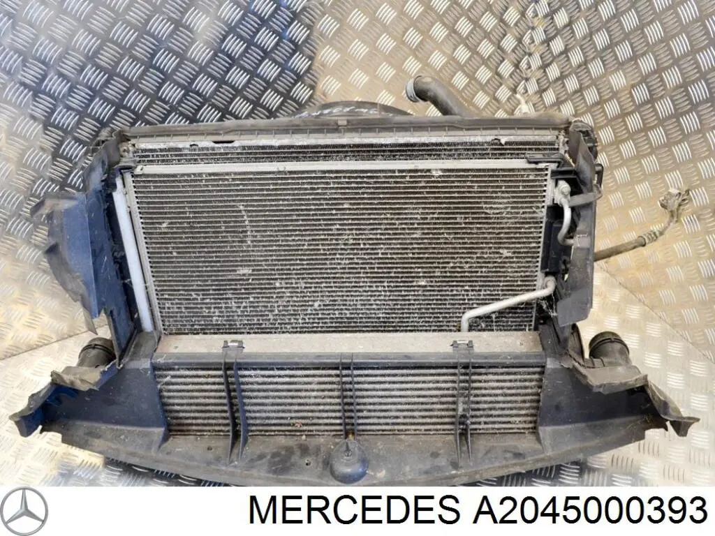 Difusor do radiador de esfriamento, montado com motor e roda de aletas Mercedes A2045000393 preço, a partir de 386,48 USD