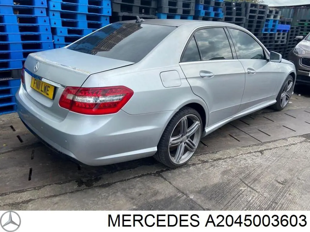 Radiador de esfriamento de motor Mercedes A2045003603 preço, a partir de 191,02 USD