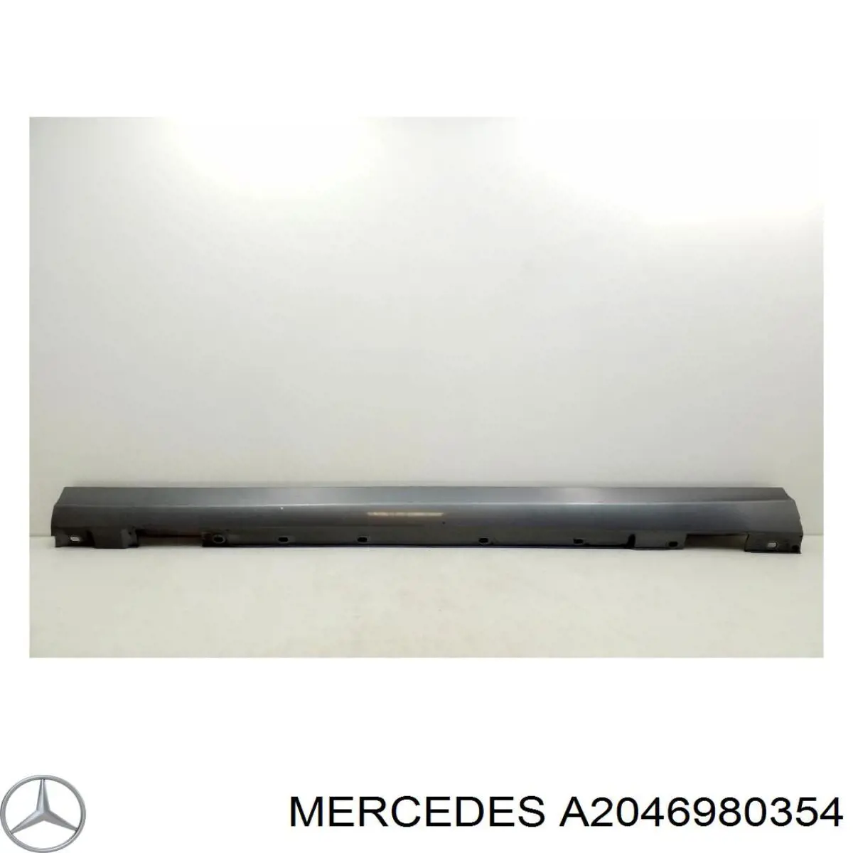 20469803549999 Mercedes Placa sobreposta (moldura) externa esquerda de acesso