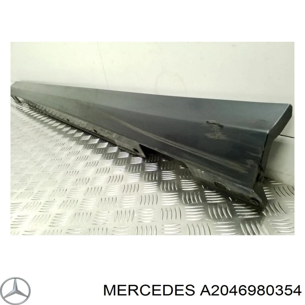 Placa sobreposta (moldura) externa esquerda de acesso Mercedes 20469803549999 preço, a partir de 170,26 USD