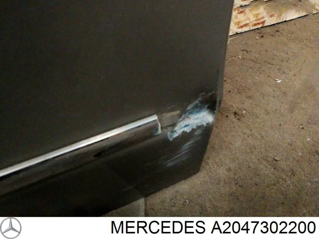 Compre A2047302200 Mercedes Porta traseira direita