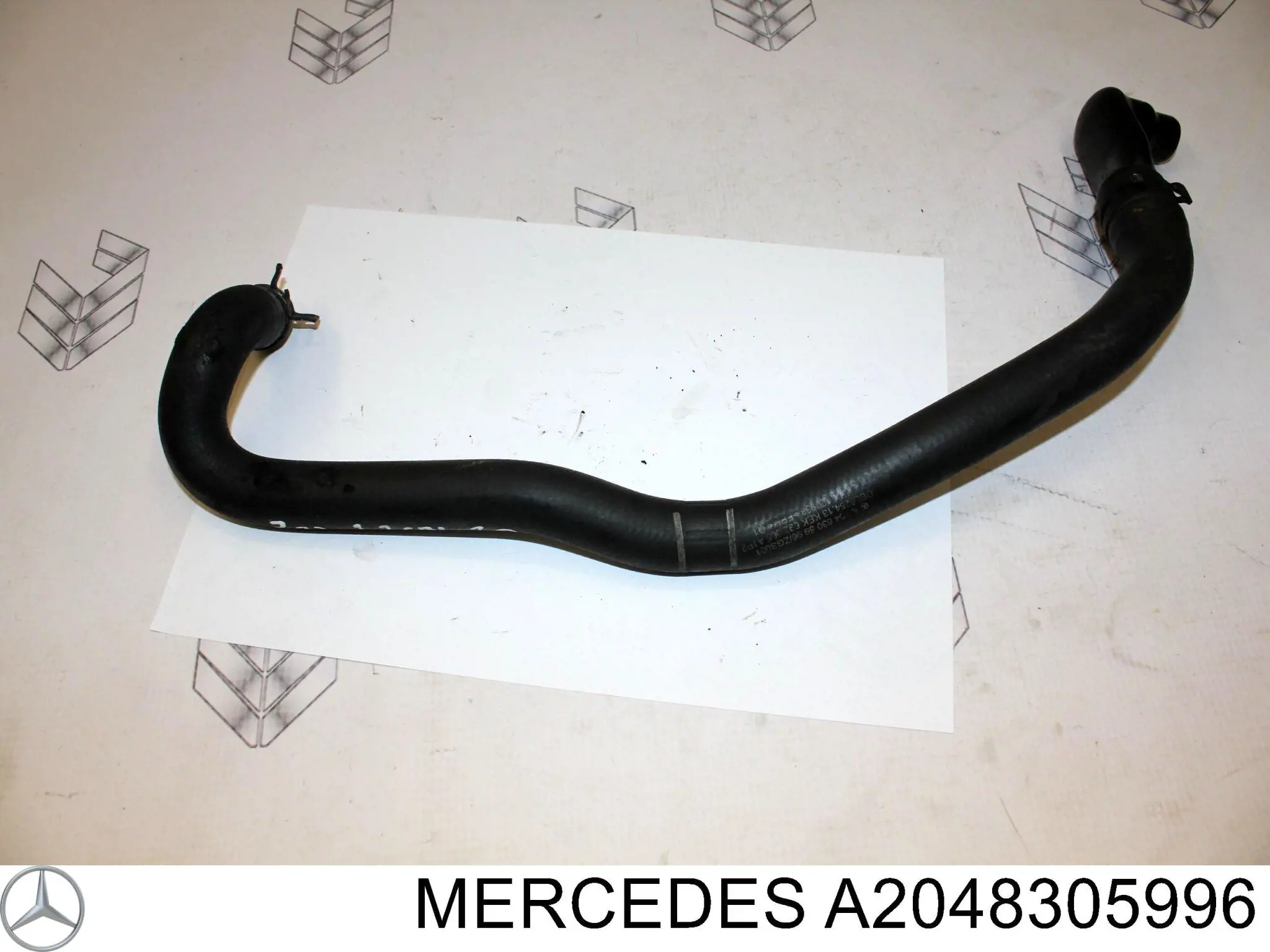 A2048305996 Mercedes Mangueira do radiador de aquecedor (de forno), fornecimento