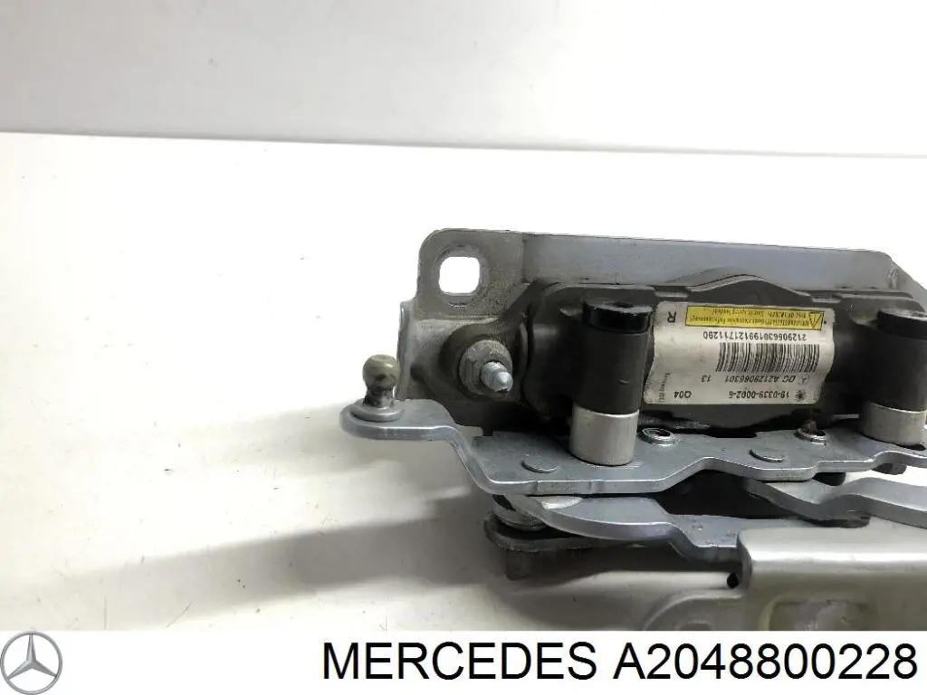 Gozno da capota direito Mercedes A2048800228 preço, a partir de 49,46 USD