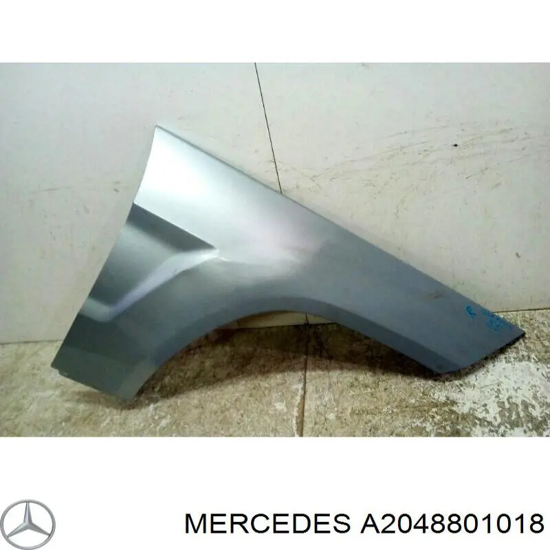 A2048801018 Mercedes Pára-lama dianteiro direito