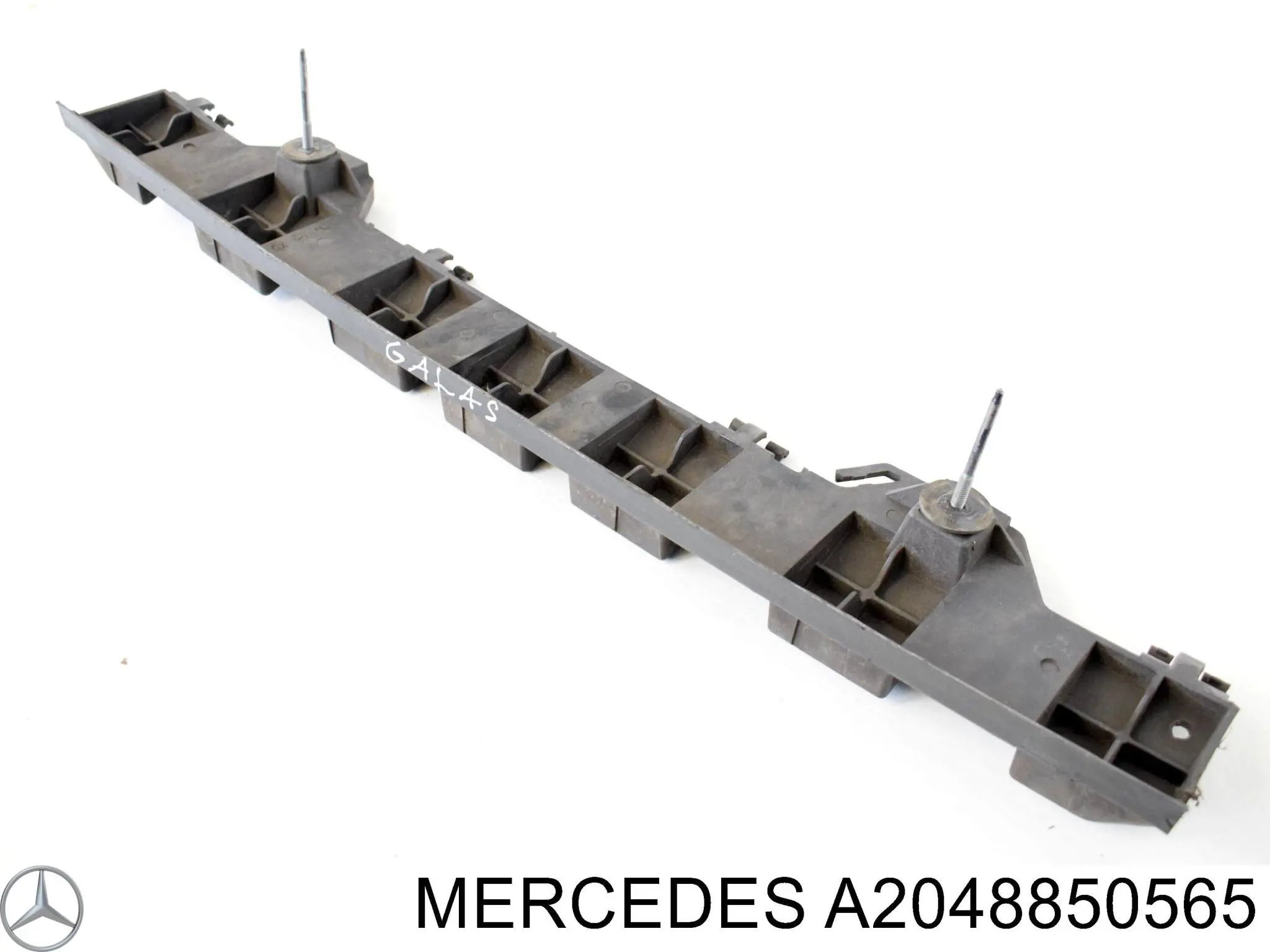 Consola central do pára-choque traseiro Mercedes A2048850565 preço, a partir de 56,85 USD