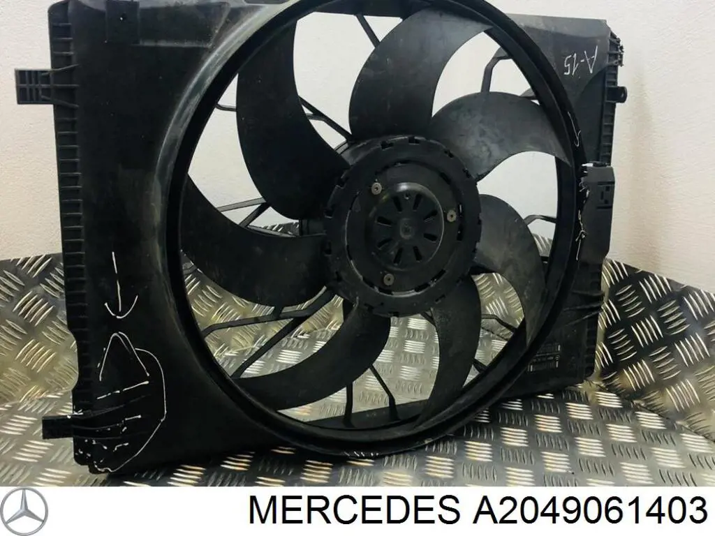 Ventilador elétrico de esfriamento montado (motor + roda de aletas) Mercedes A2049061403 preço, a partir de 374,53 USD
