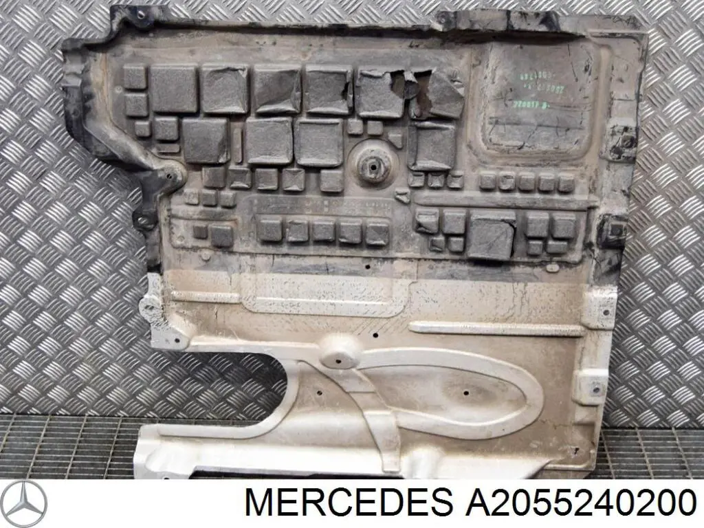 Compre A2055240200 Mercedes Proteção de motor, de panela (da seção de motor)
