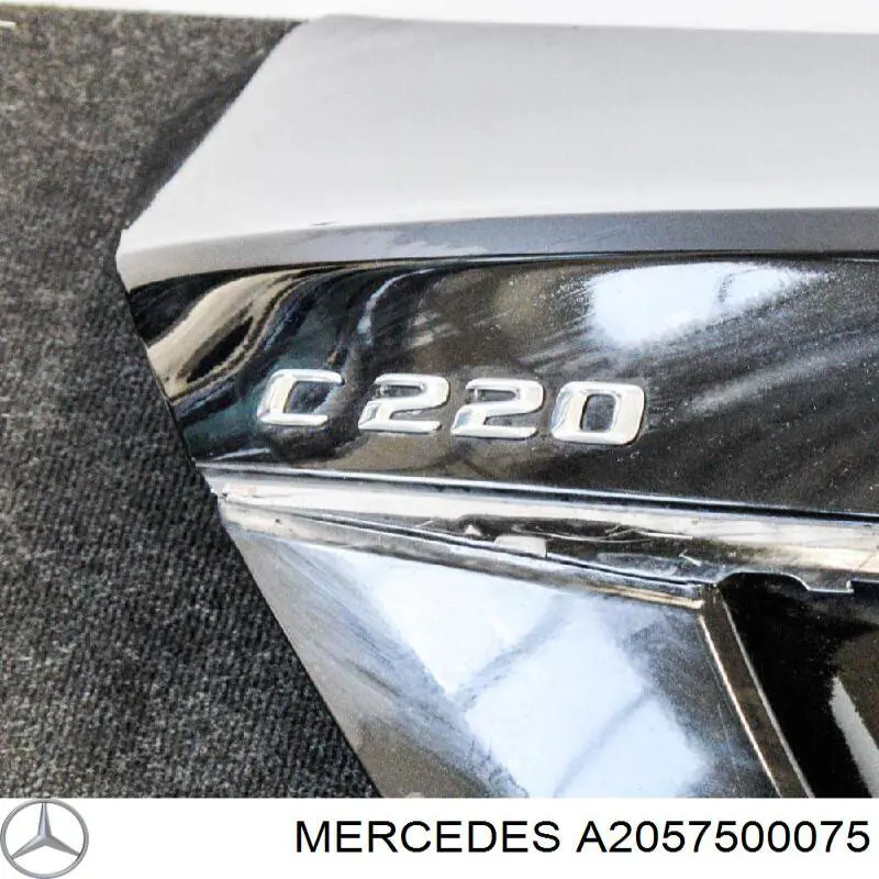 Compre A2057500075 Mercedes Tampa de porta-malas
