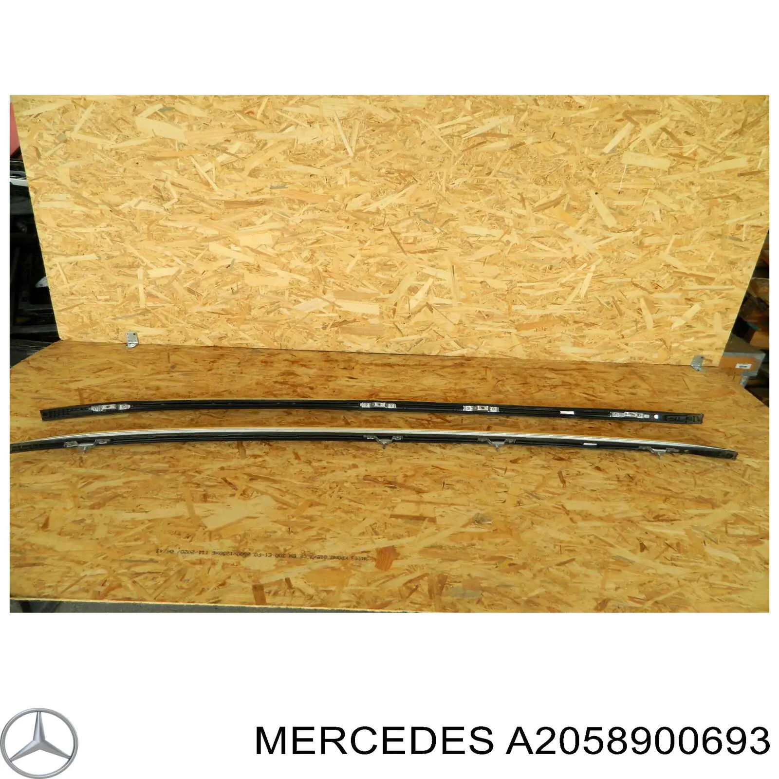 Porta-bagagem do teto direito Mercedes A2058900693 preço, a partir de 314,97 USD