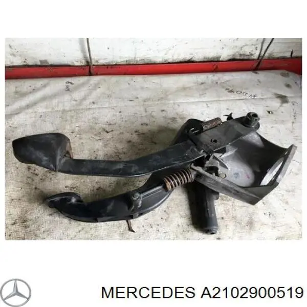 A2102900519 Mercedes Consola de pedais, conjunto de pedais
