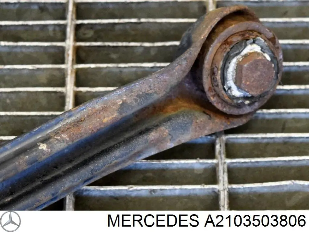 Braço oscilante (tração) longitudinal inferior esquerdo/direito de suspensão traseira Mercedes A2103503806 preço, a partir de 42,56 USD