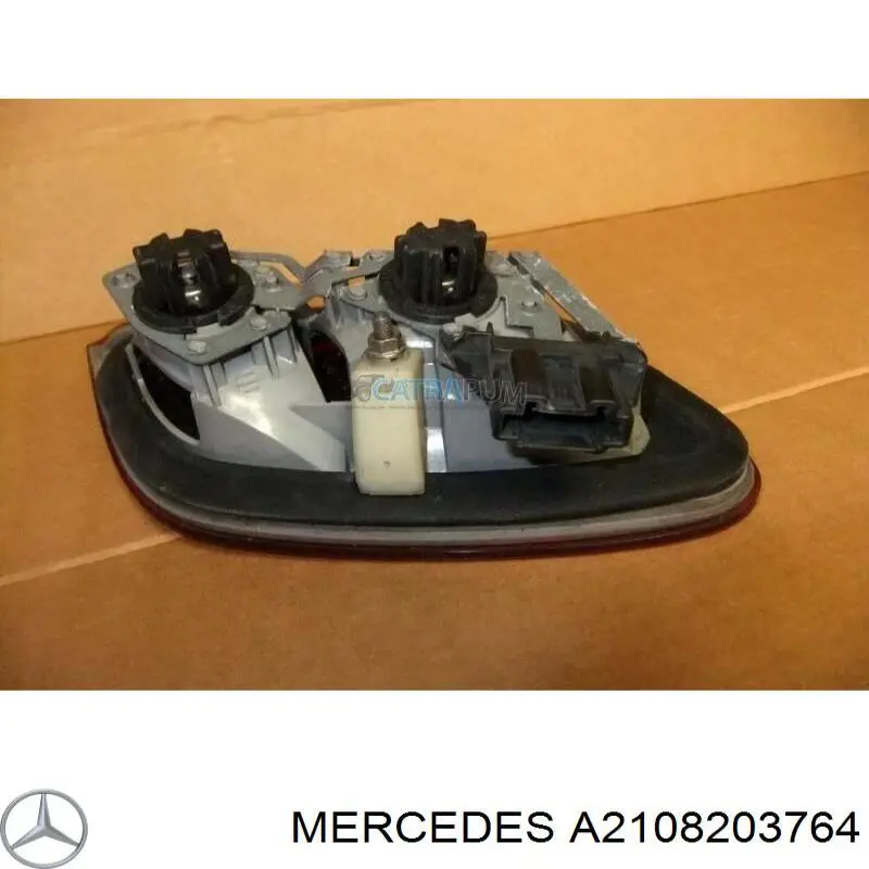Lanterna traseira esquerda interna Mercedes A2108203764 preço, a partir de 64,81 USD