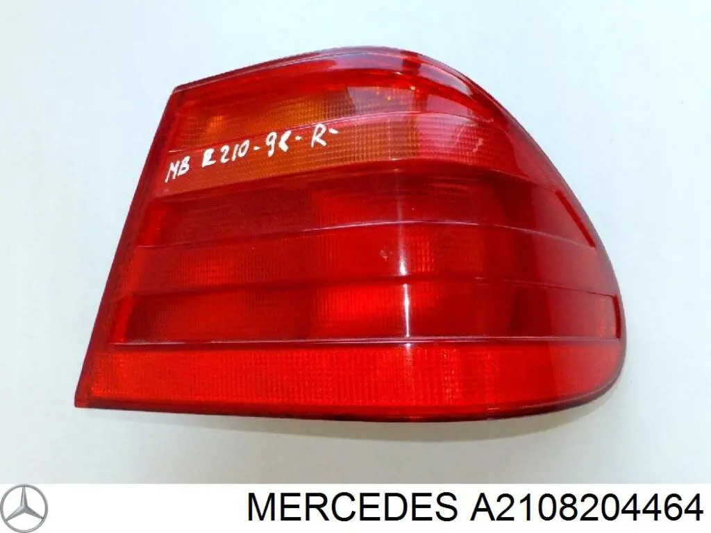 Lanterna traseira direita externa Mercedes A2108204464 preço, a partir de 57,89 USD