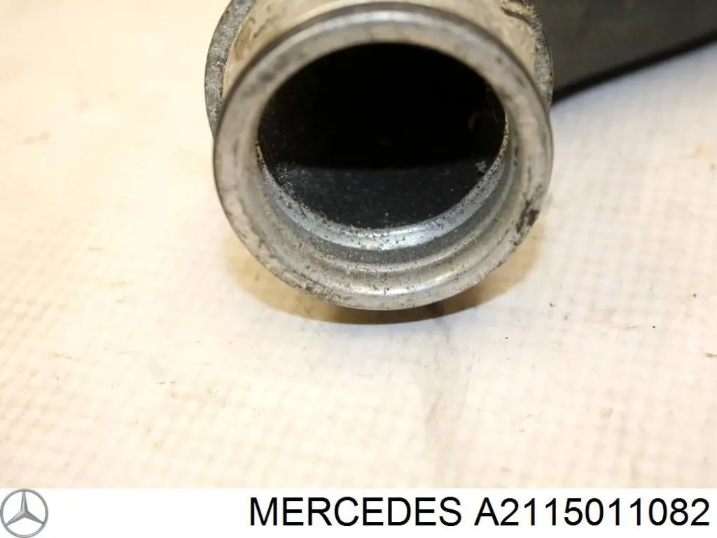 Mangueira (cano derivado) inferior do radiador de esfriamento Mercedes A2115011082 preço, a partir de 45,32 USD