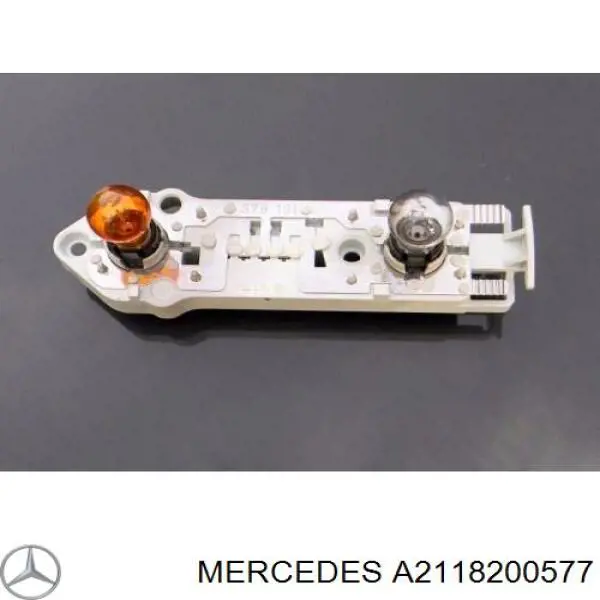 A2118200577 Mercedes Lanterna traseira esquerda externa