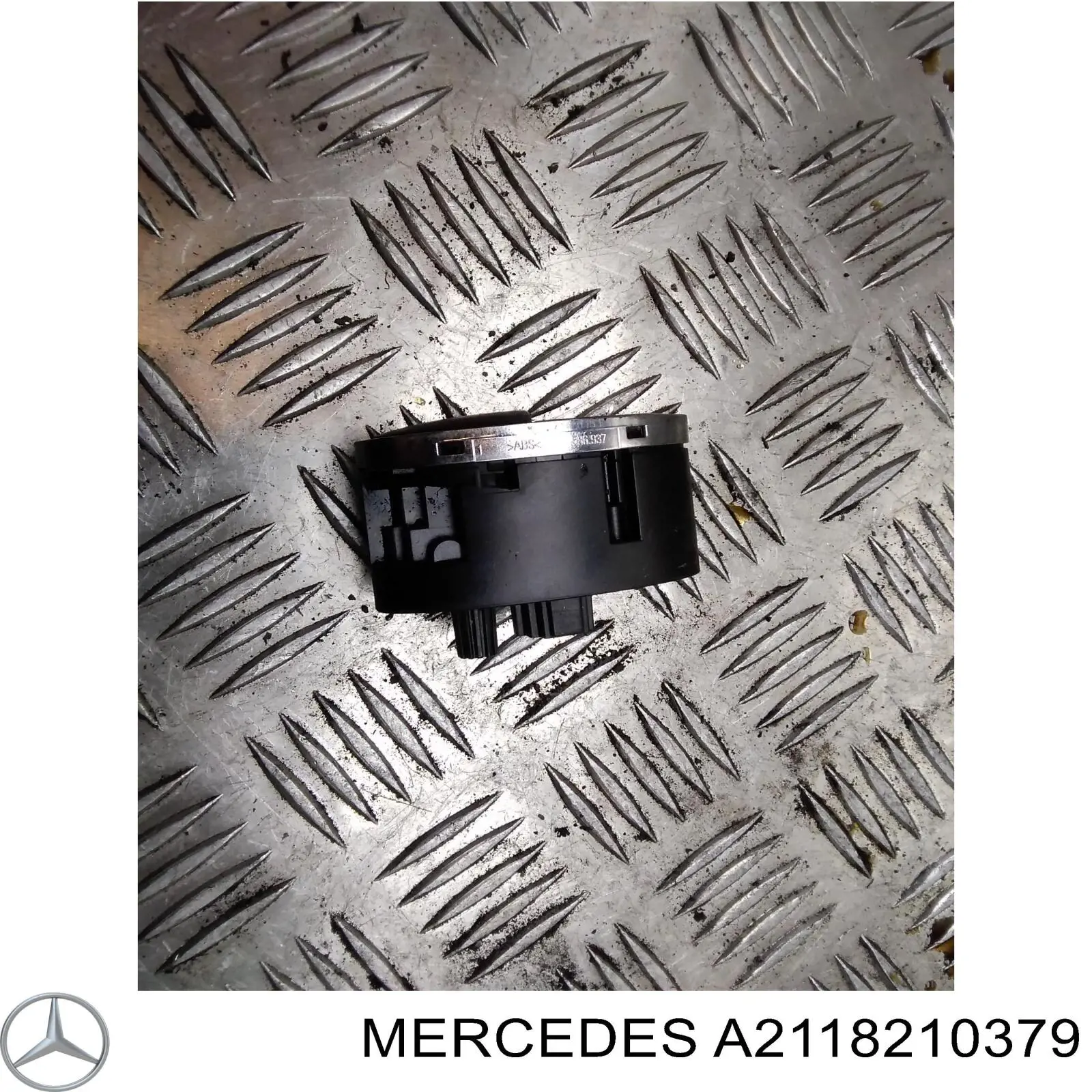 Botão de salão de acionamento de tampa de porta-malas (de 3ª/5ª porta (de tampa de alcapão) Mercedes A2118210379 preço, a partir de 40,93 USD