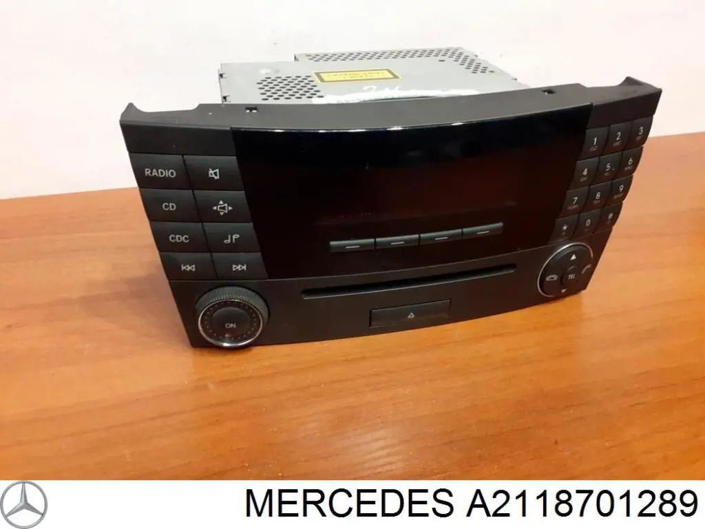 Aparelhagem de som (rádio AM/FM) Mercedes 2118701289 preço, a partir de 93,64 USD