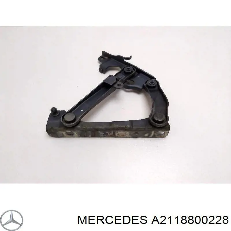 Gozno da capota direito Mercedes A2118800228 preço, a partir de 49,05 USD