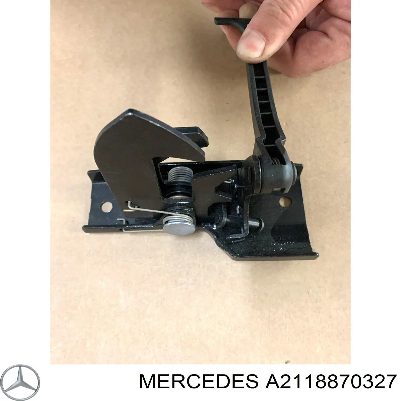 Compre A2118870327 Mercedes Puxador de abertura da capota