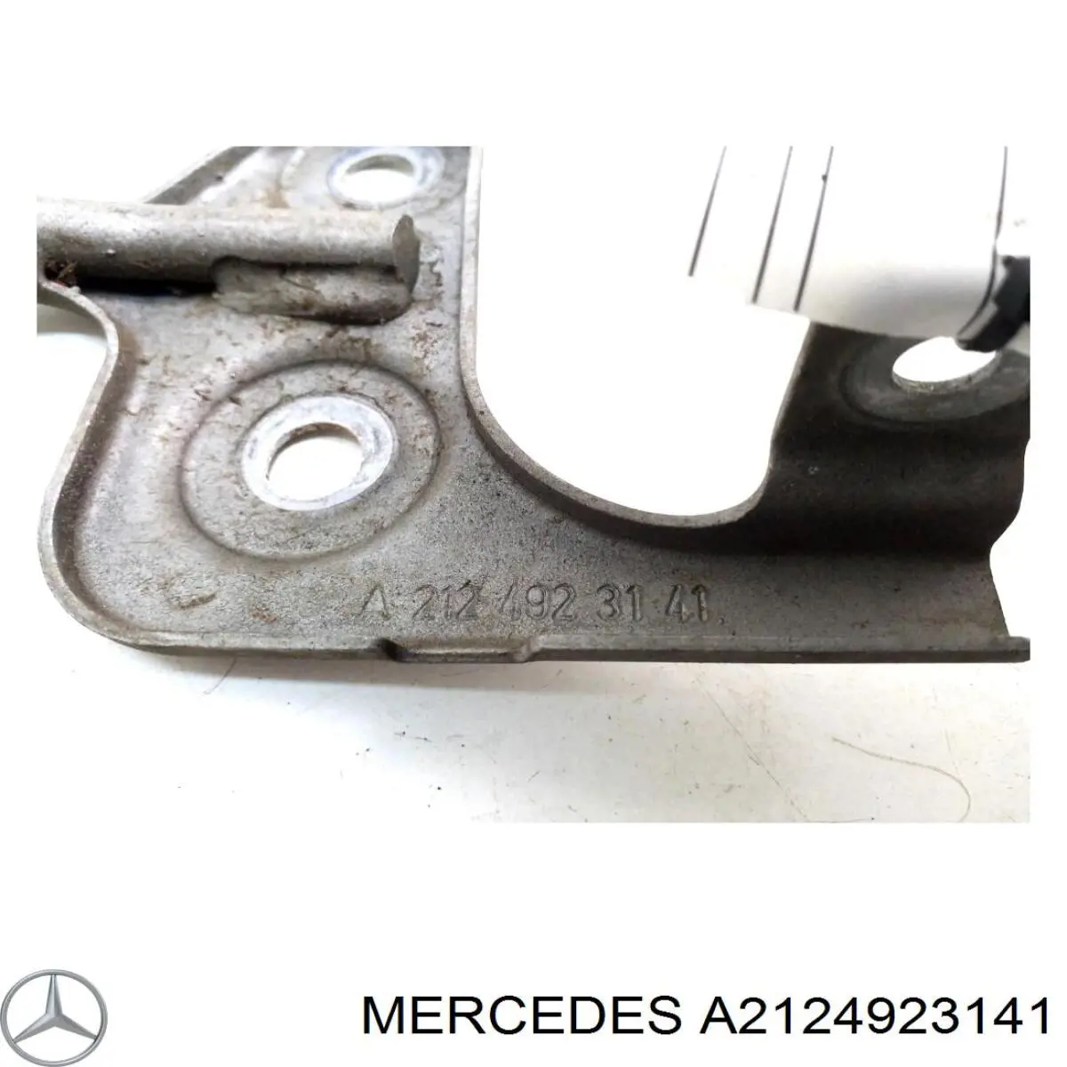  Mercedes A2124923141 preço, a partir de 60,77 USD