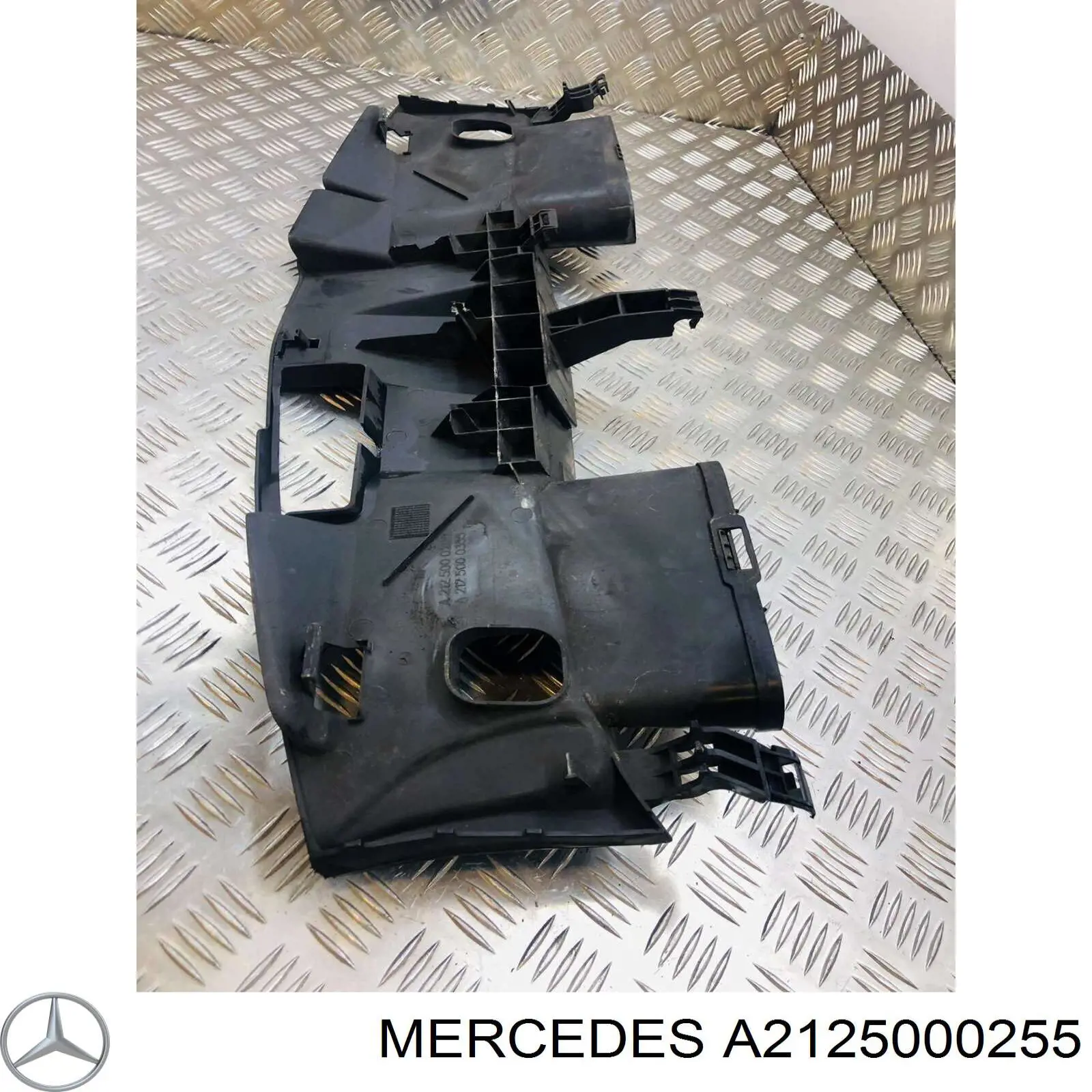 Placa sobreposta superior do painel dianteiro (de suporte do radiador) Mercedes A2125000255 preço, a partir de 45,39 USD