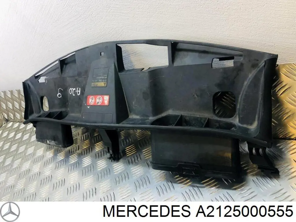 Tomada de ar de filtro de ar Mercedes A2125000555 preço, a partir de 77,02 USD